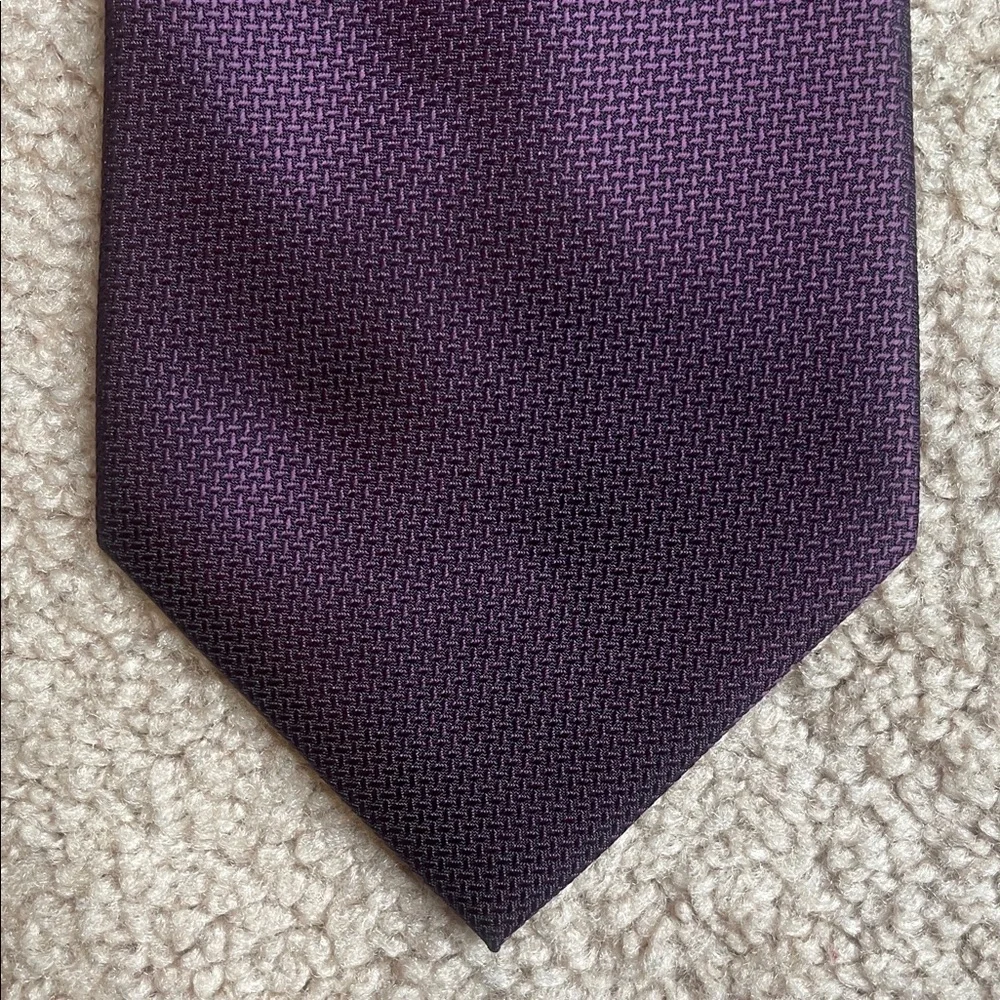 NWT Knightsbridge Deep Purple Patterned Tie